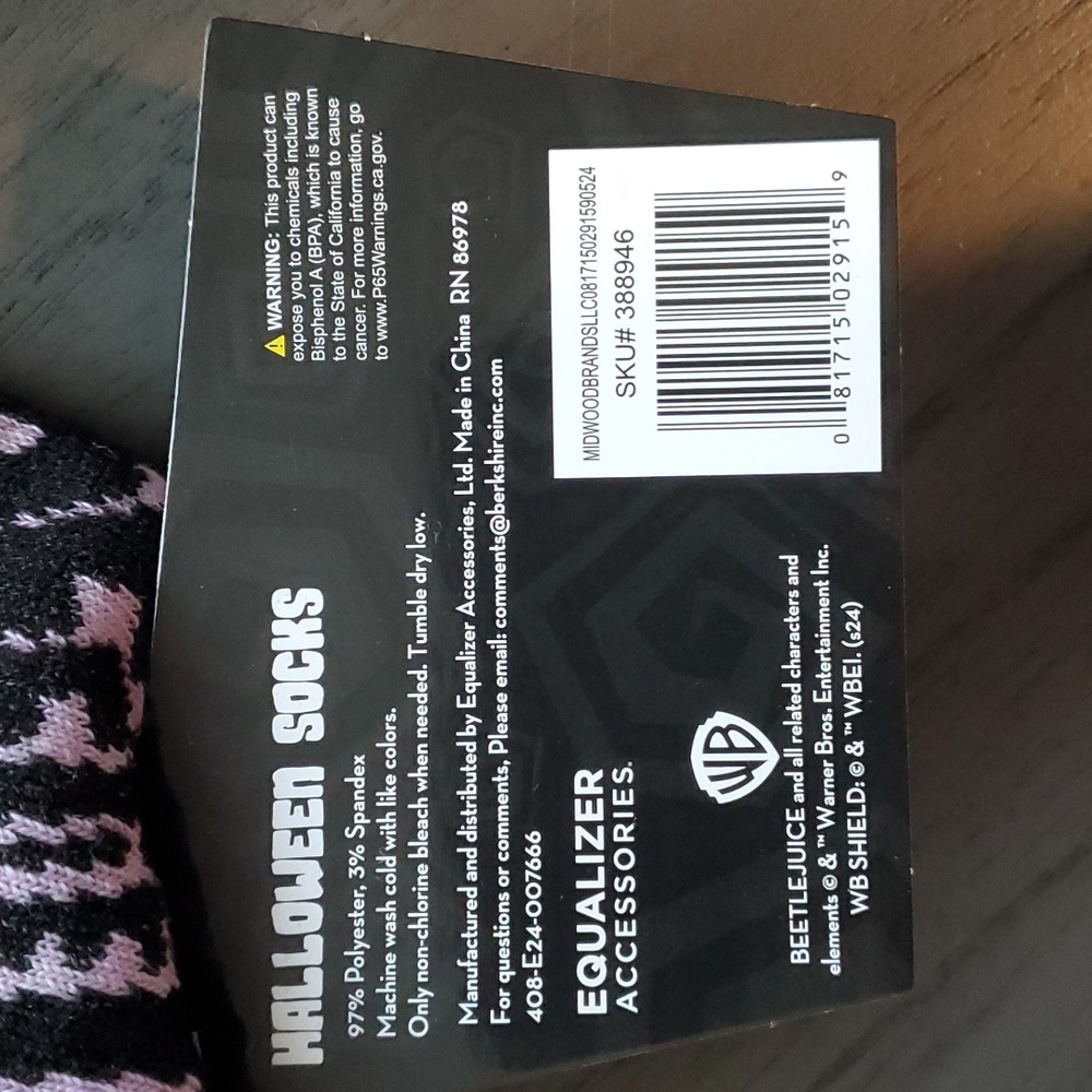 Beetlejuice novelty socks - Picture 5 of 7